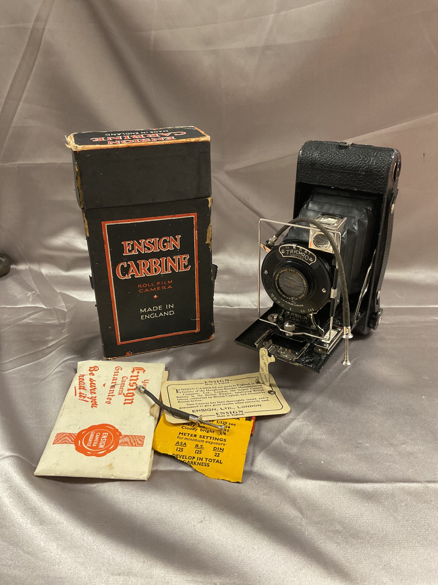 660 as new in box ensign carbine roll film camera