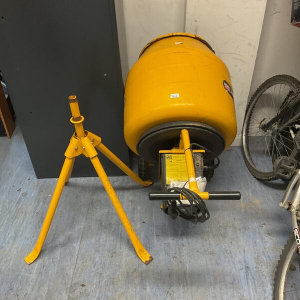 Yellow Altrad Master Mix MC130 cement mixer for construction projects.