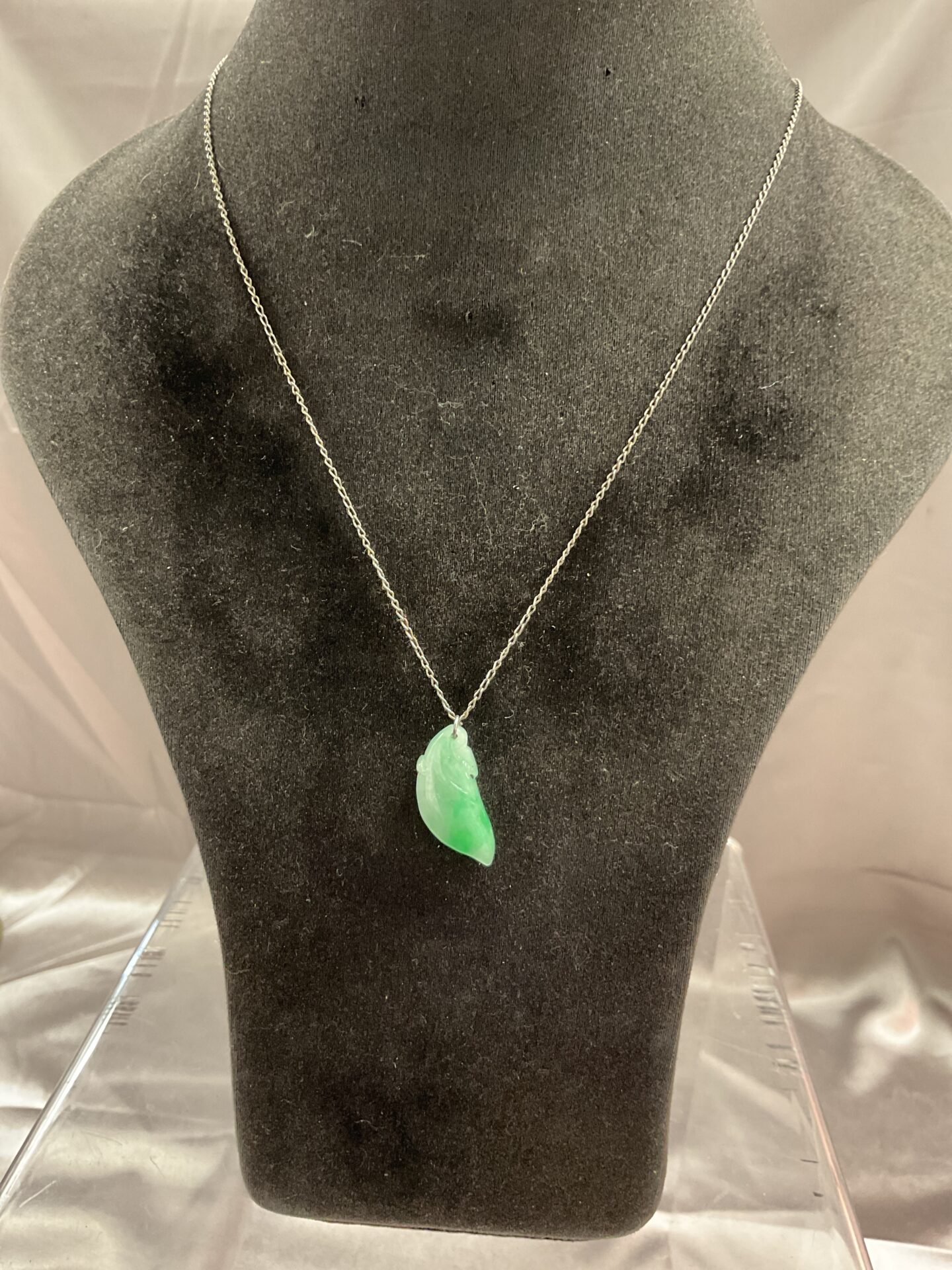 725 sterling silver 20” chain with jade pendant