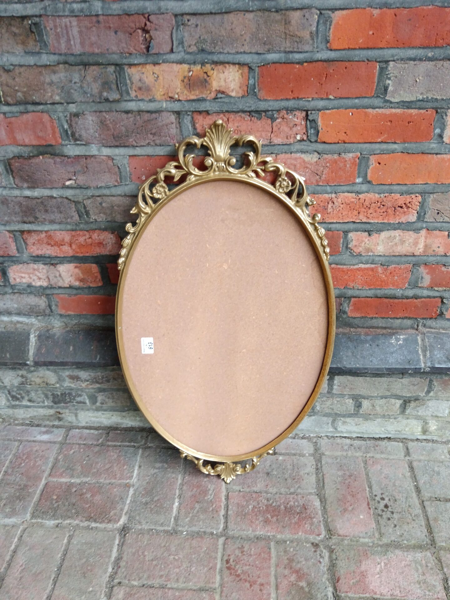 613 Vintage solid brass oval mirror/picture frame