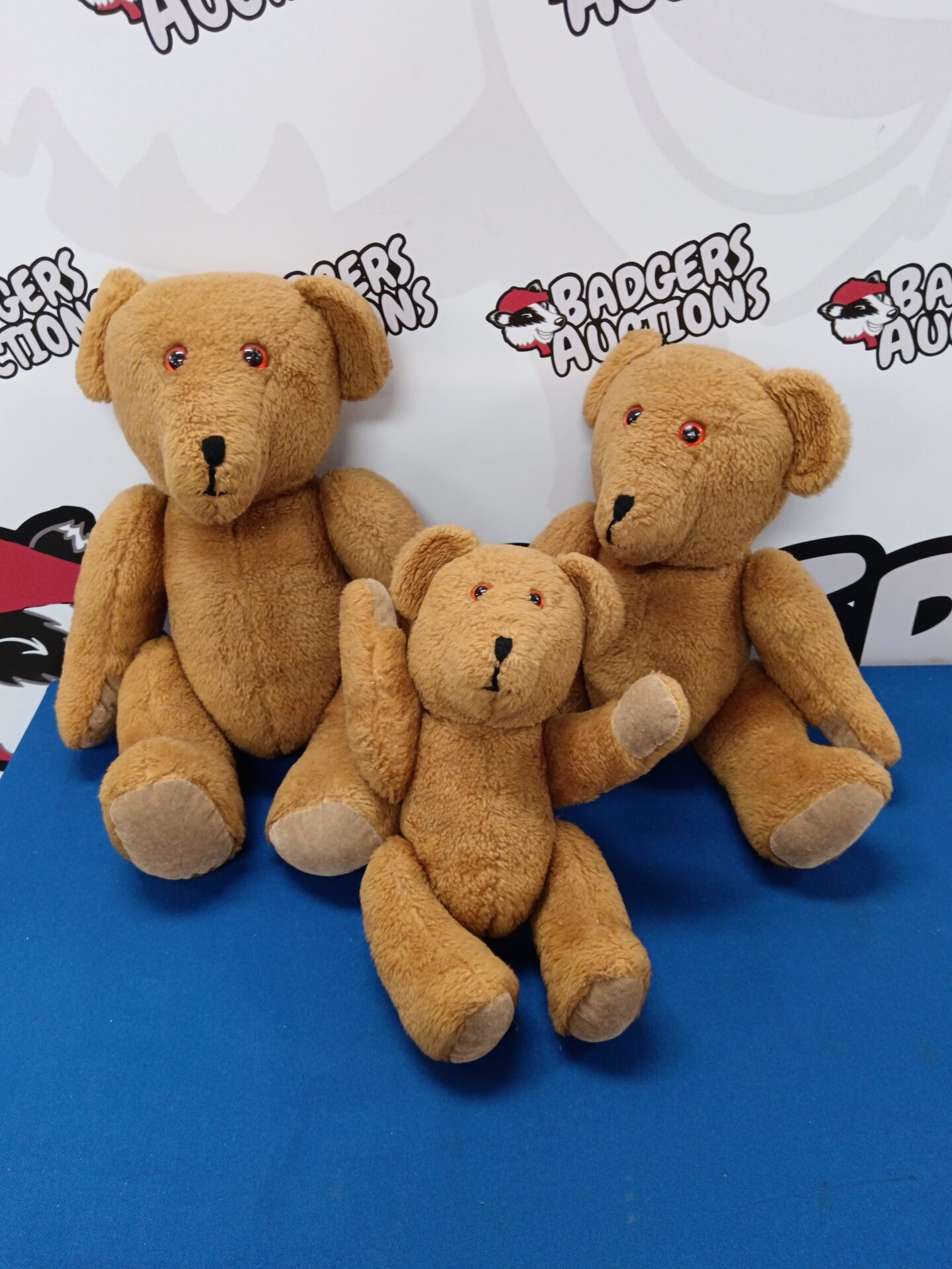300 Three vintage jointed teddy bears, handmade