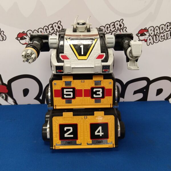 Gekisou Sentai Carranger Victrailer Turbo PlaDelu Artillatron transforming robot toy.