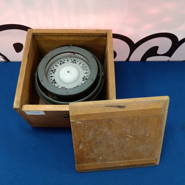 Vintage Sestrel ships compass in wooden case, nautical instrument.
