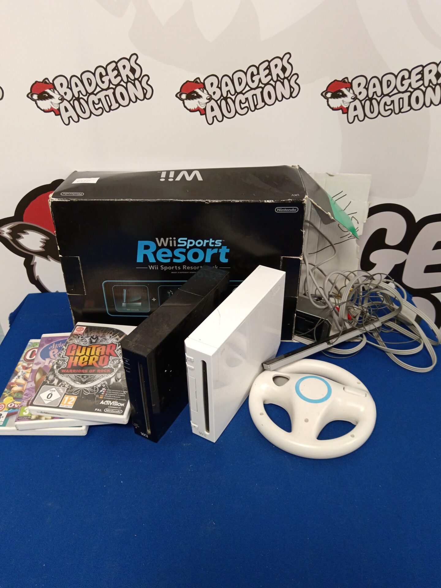 127 Black & white Nintendo Wii console bundle