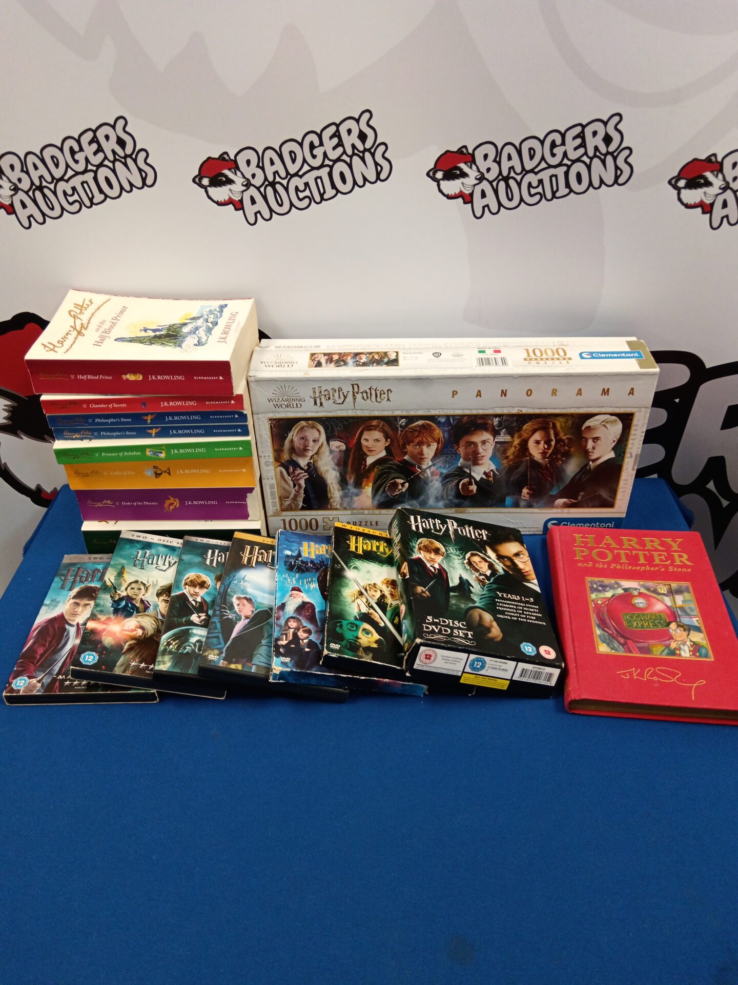 566 Collection of harry potter Books, dvds & puzzle