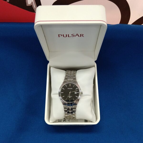 Pulsar sapphire gents watch with stainless steel bracelet.