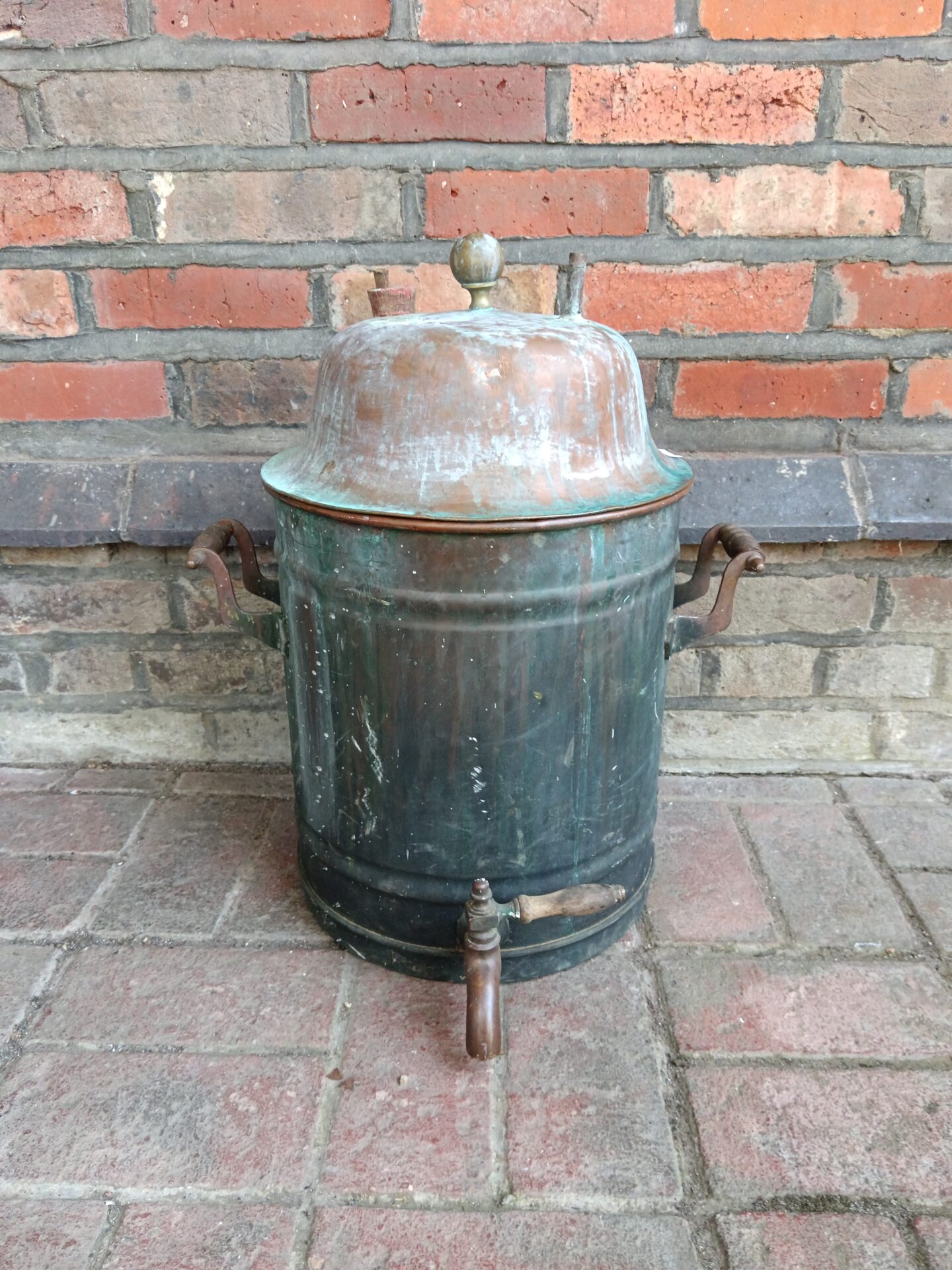 069 Antique copper fermentation vat pot with tap