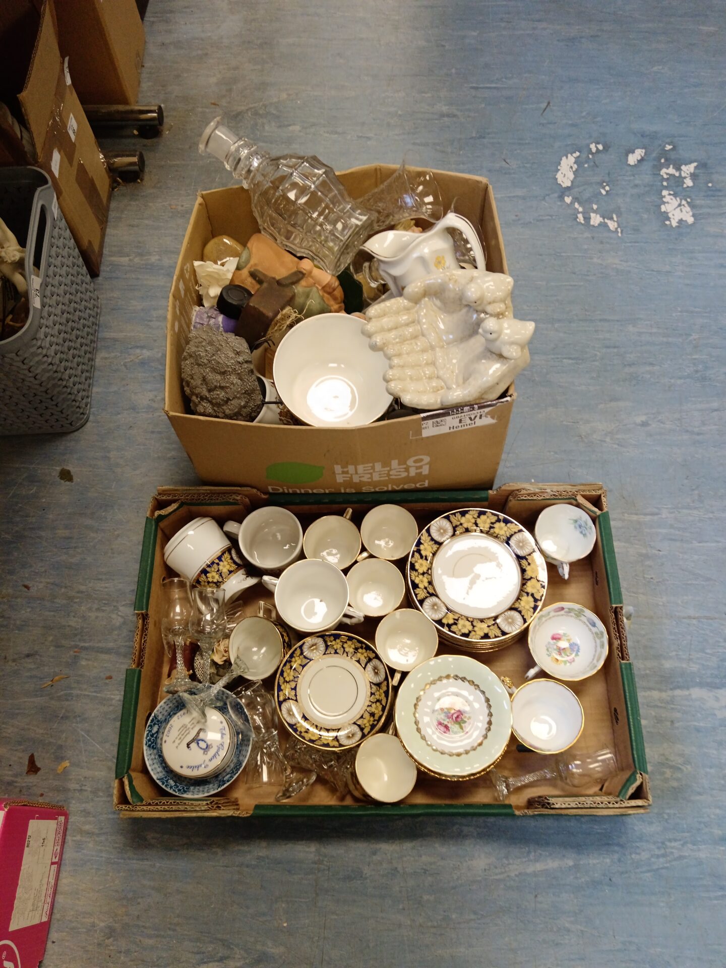 072 Two trays of mixed china & glass