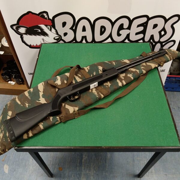 Camouflaged SMK under lever .177 air rifle with slip case.