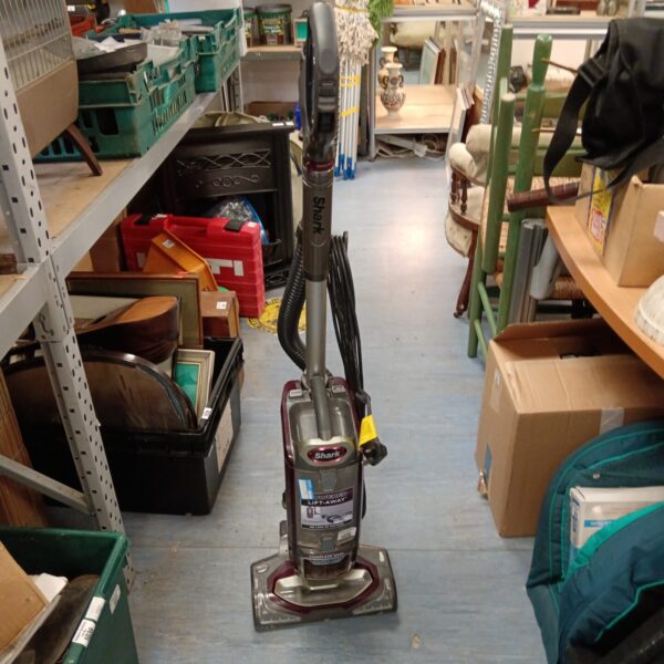 Used Shark NV652 Lift Away upright vacuum cleaner for sale.