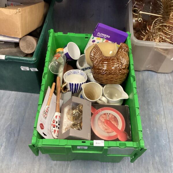 Mixed lot of vintage kitchenalia with John Lewis items.