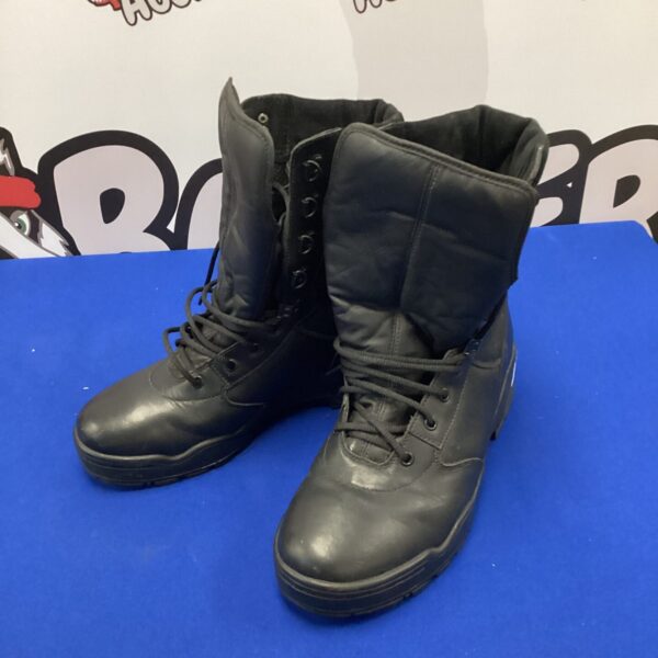 Black size 9.5 safety boots for industrial work.