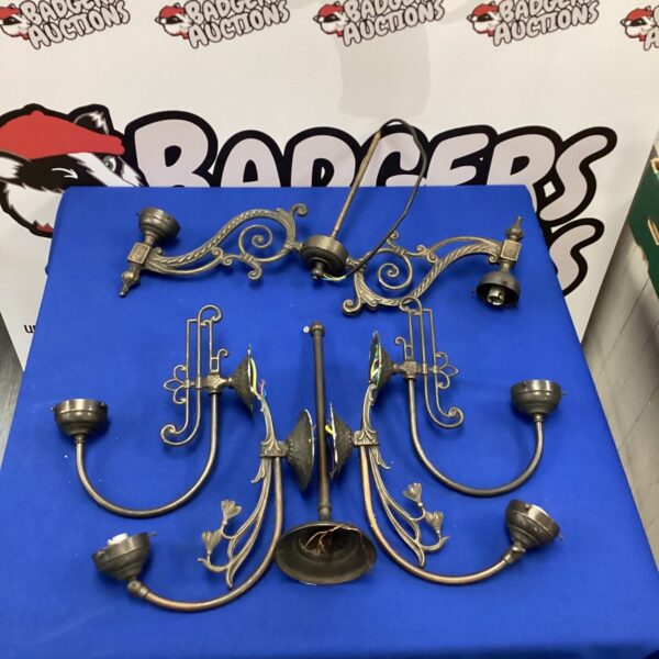 Vintage wall sconce lights set with brass finish.