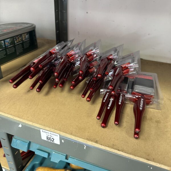 New lot of six Blackspur paintbrush sets in original packaging.