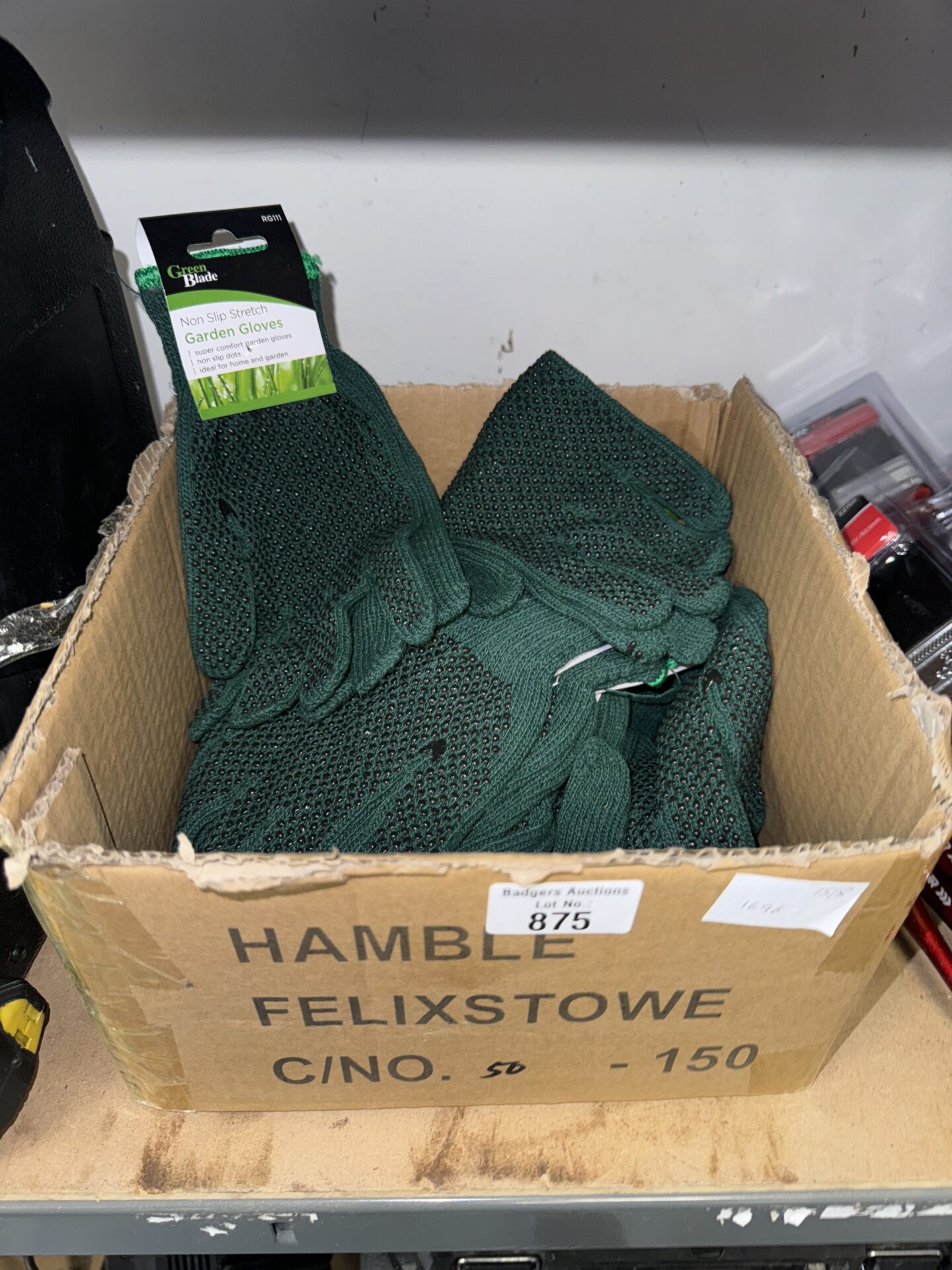875 Box of new green blade gardening gloves