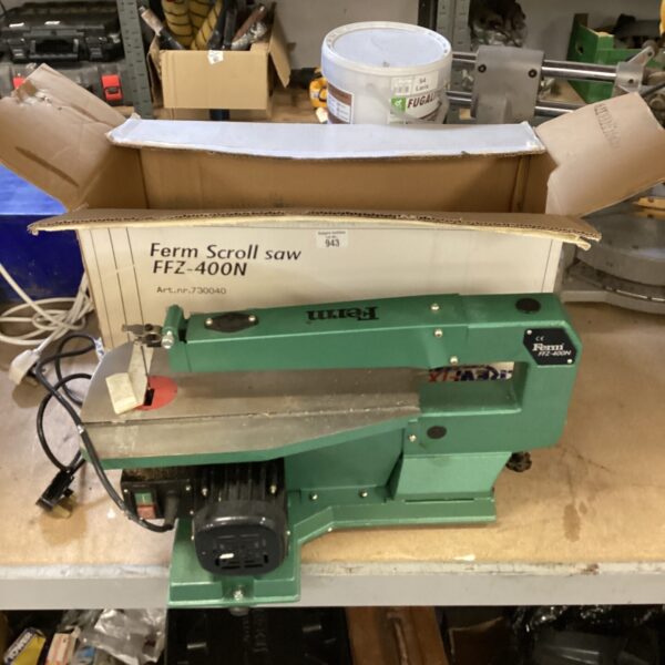 Ferm FFZ-400N scroll saw for woodworking and DIY projects.