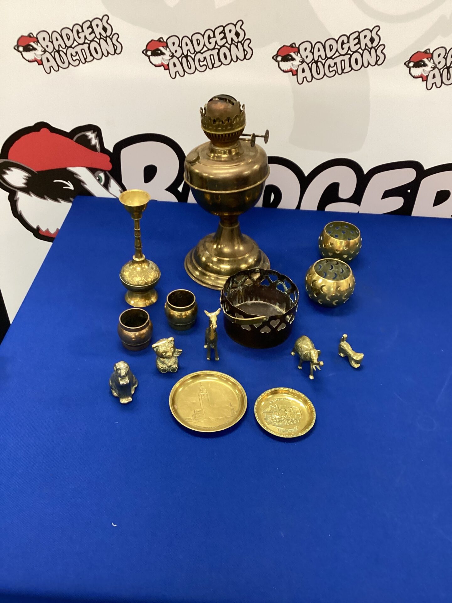 275 Selection of mixed brassware