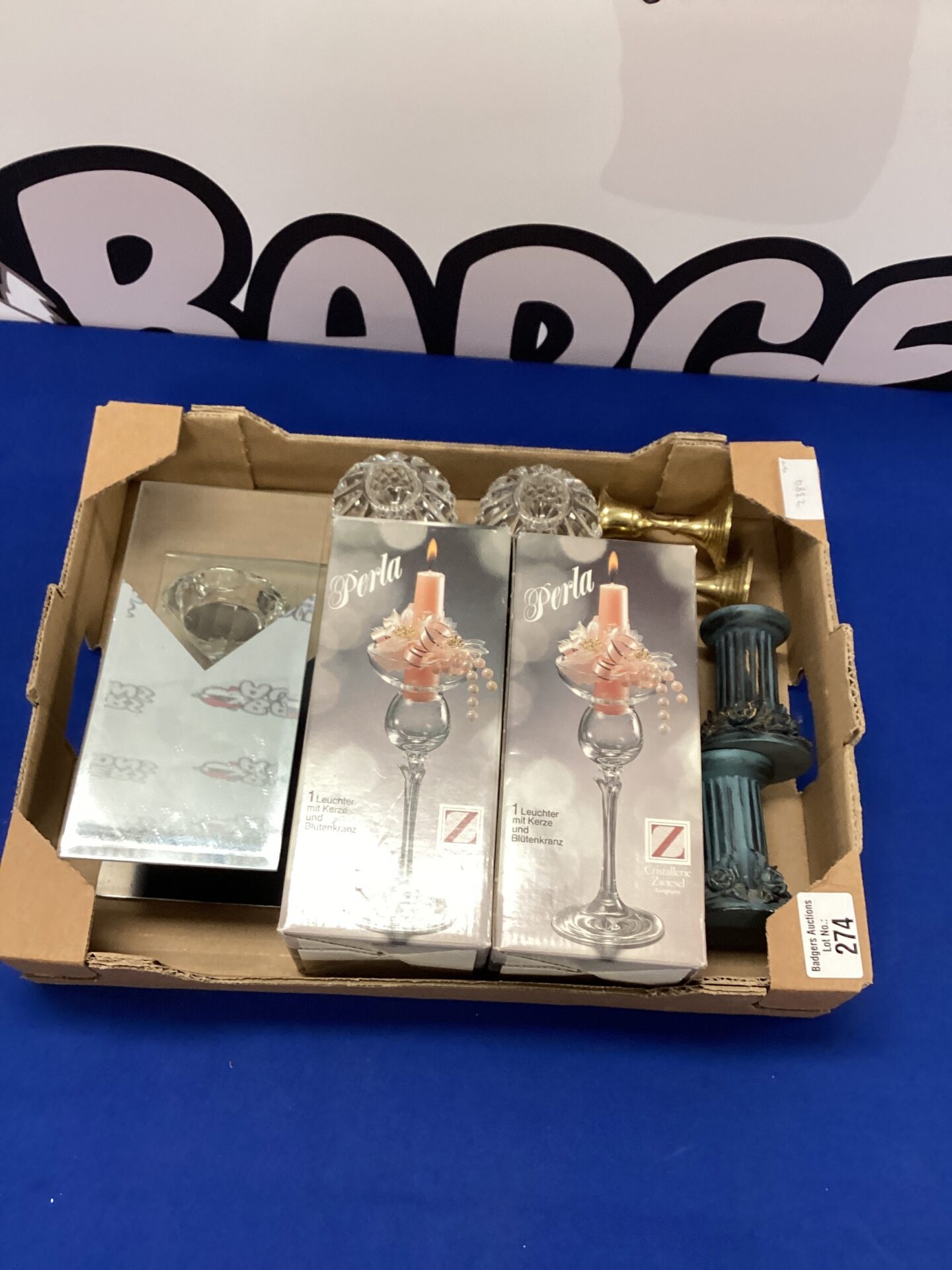 270 Box of candle holders