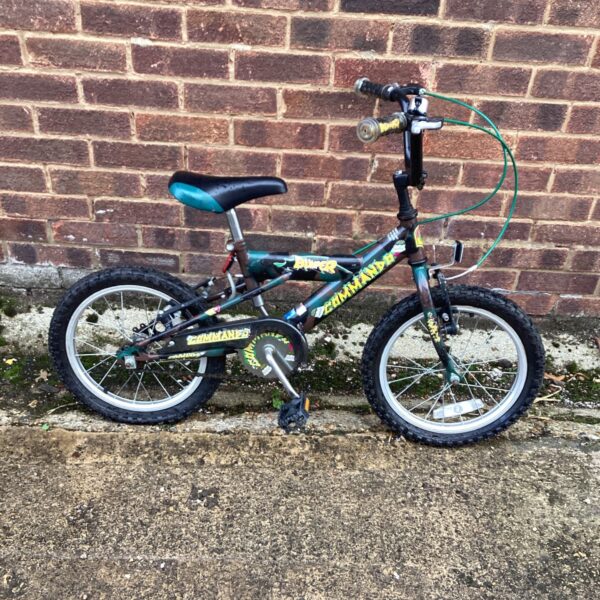 Front view of a vintage Commando Bumper children’s bike.