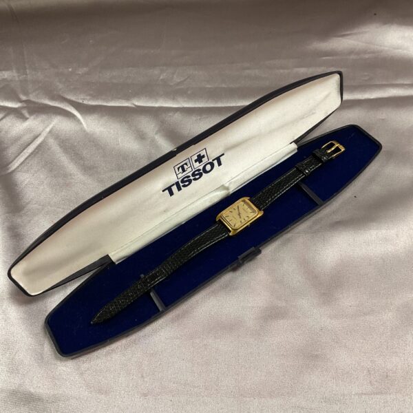 Vintage Tissot ladies wristwatch in presentation box.