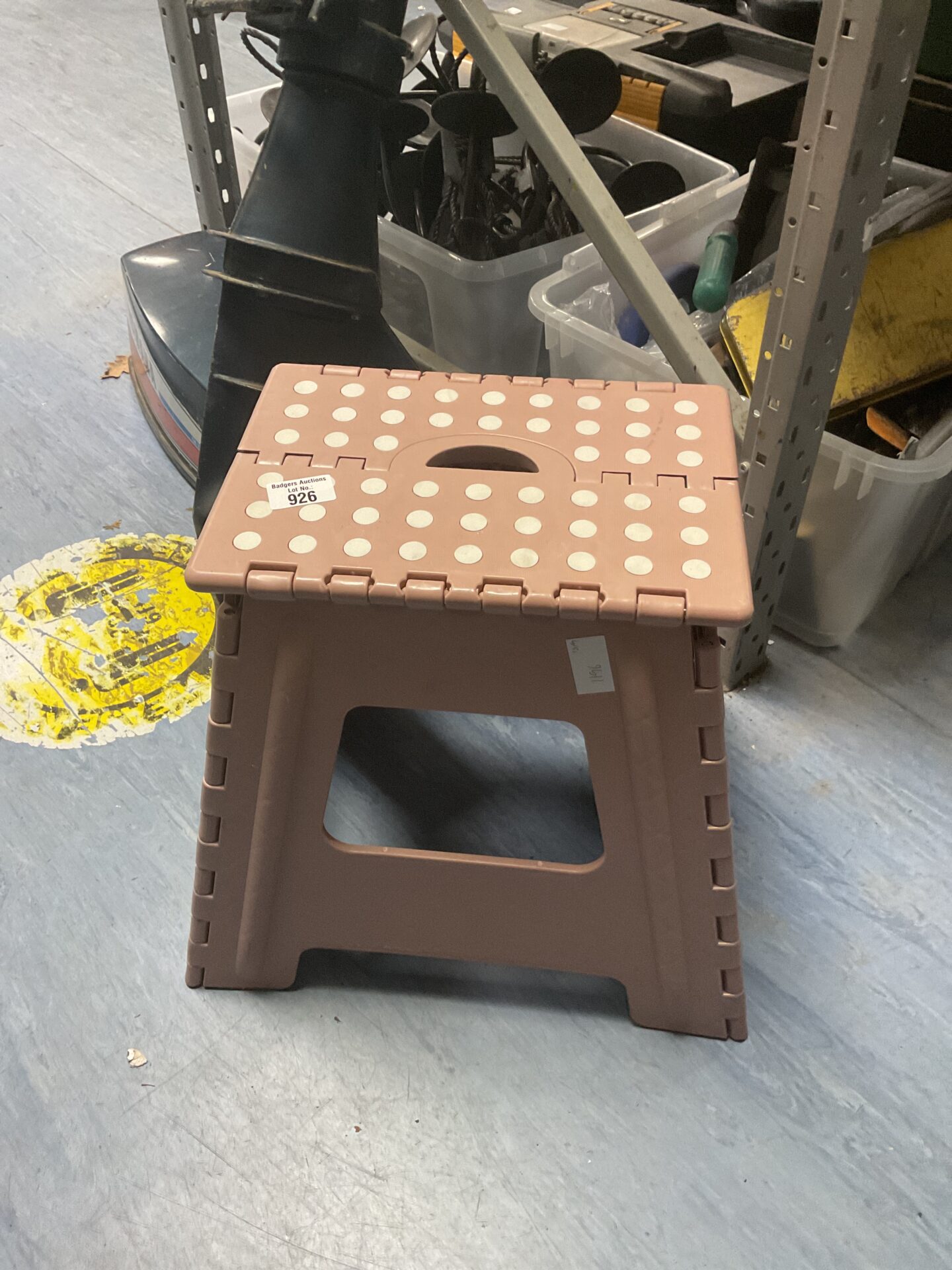 926 Pink folding gardening stool