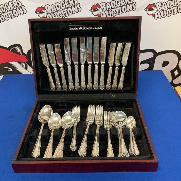 Vintage Sanders and Bowers Sheffield silver plated cutlery set in box.