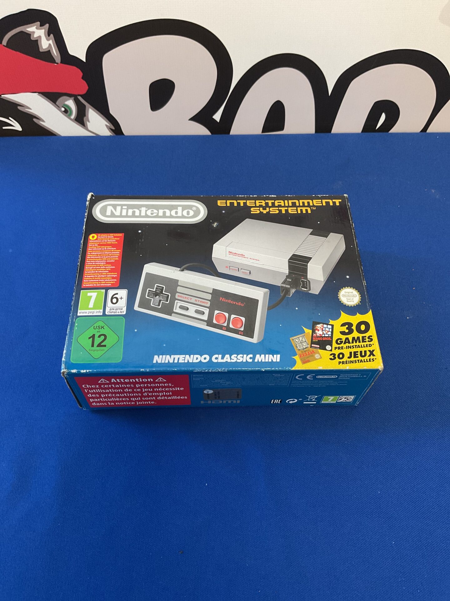 096 Nintendo classic mini entertainment system (nes)