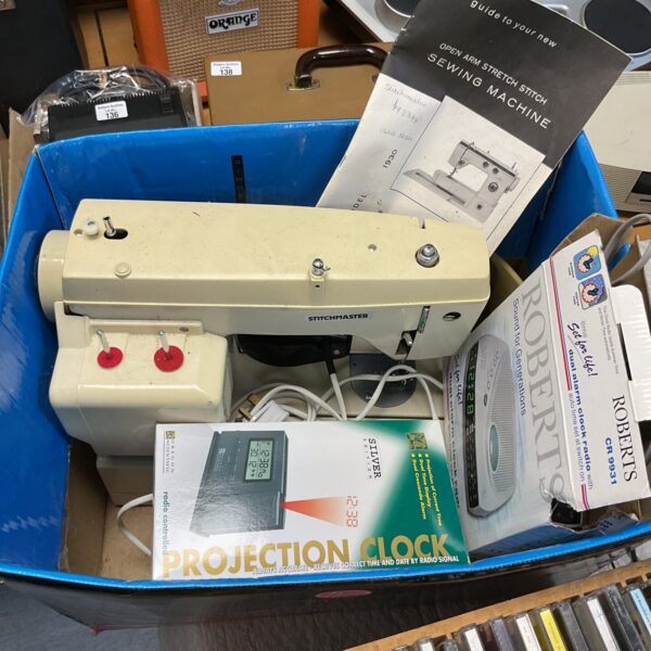 Vintage mixed lot featuring a Stitch Master sewing machine and Roberts radio.
