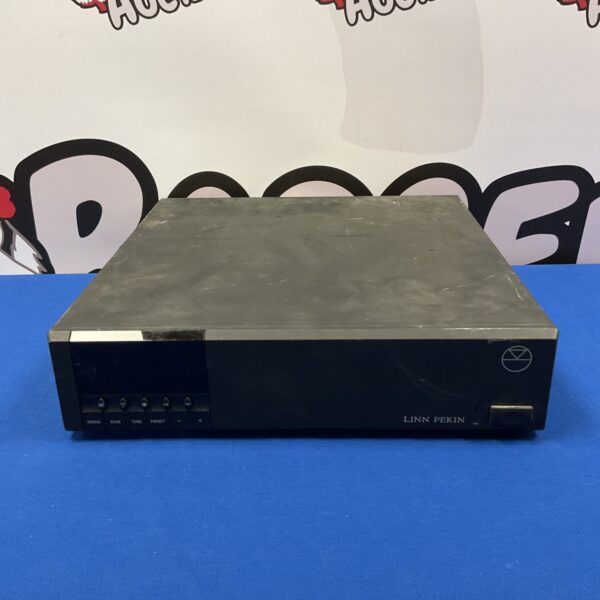 Vintage Linn Pekin stereo tuner, front view.