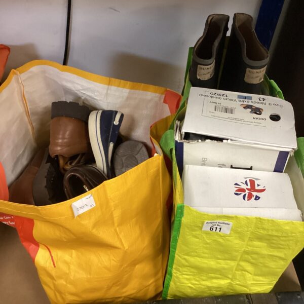 Mixed lot of assorted shoes including Dunlop Wellington boots.
