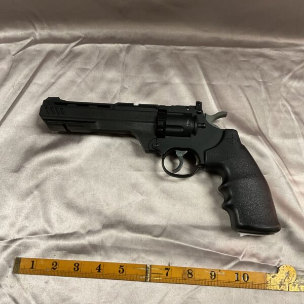 Black Crossman Vigilante Co2 pellet pistol for airgun enthusiasts.