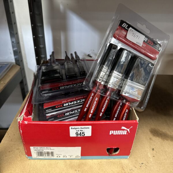 Lot of six unopened Blackspur paintbrush sets for artists.