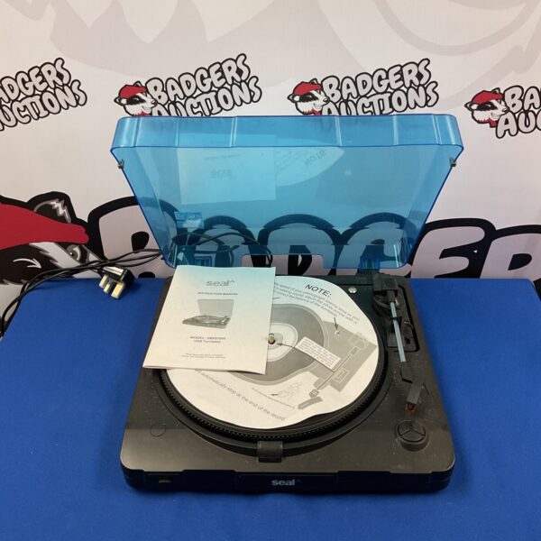 Seal USB turntable record player with clear dust cover.