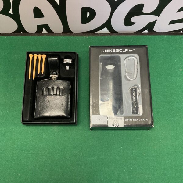 Nike golf set in branded case, golf accessories.