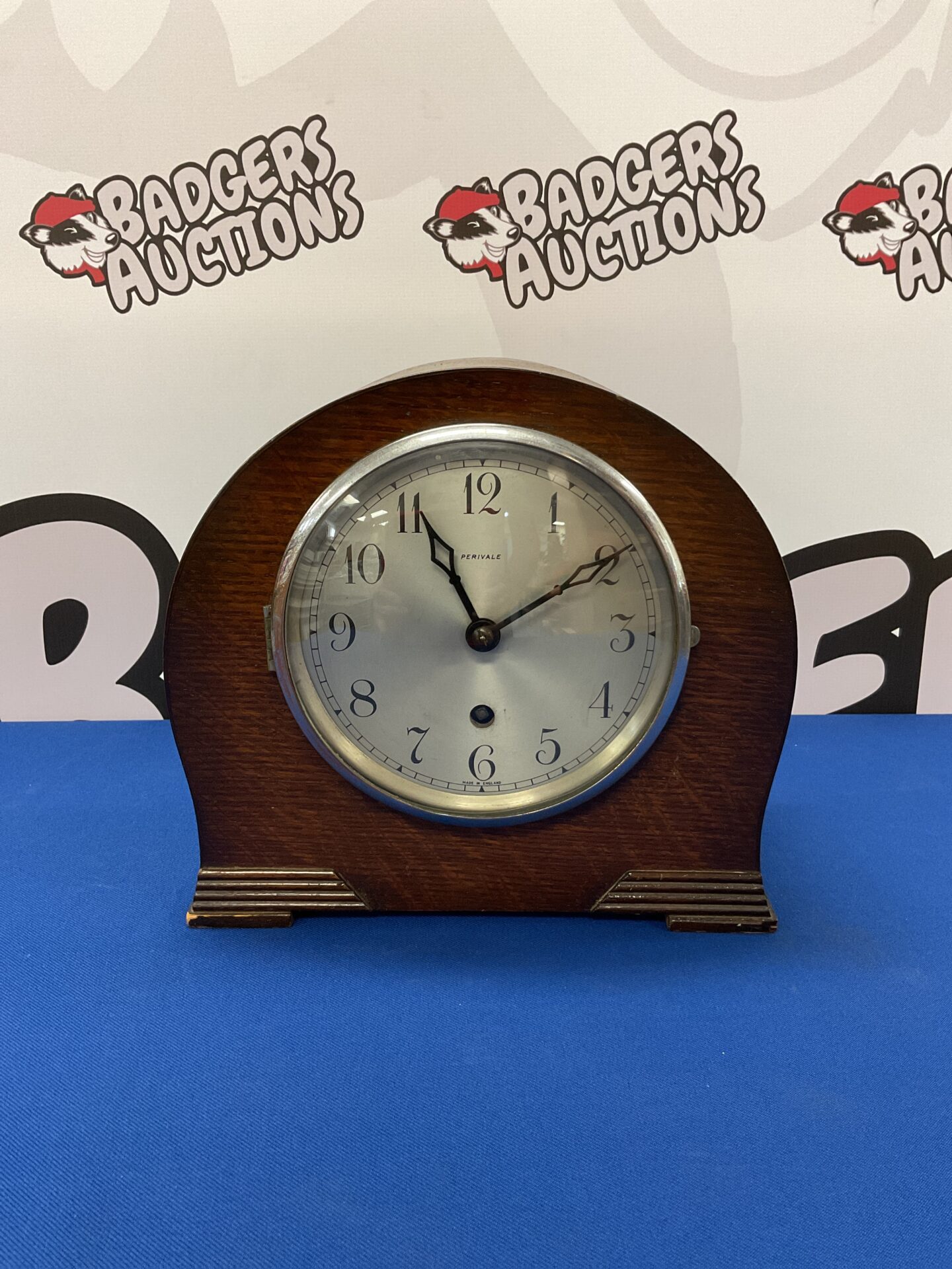 014 Perivale 1930s Mantle Clock Working with key