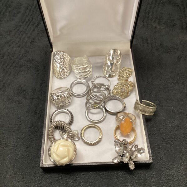 Mixed lot of colourful and varied dress rings for sale.