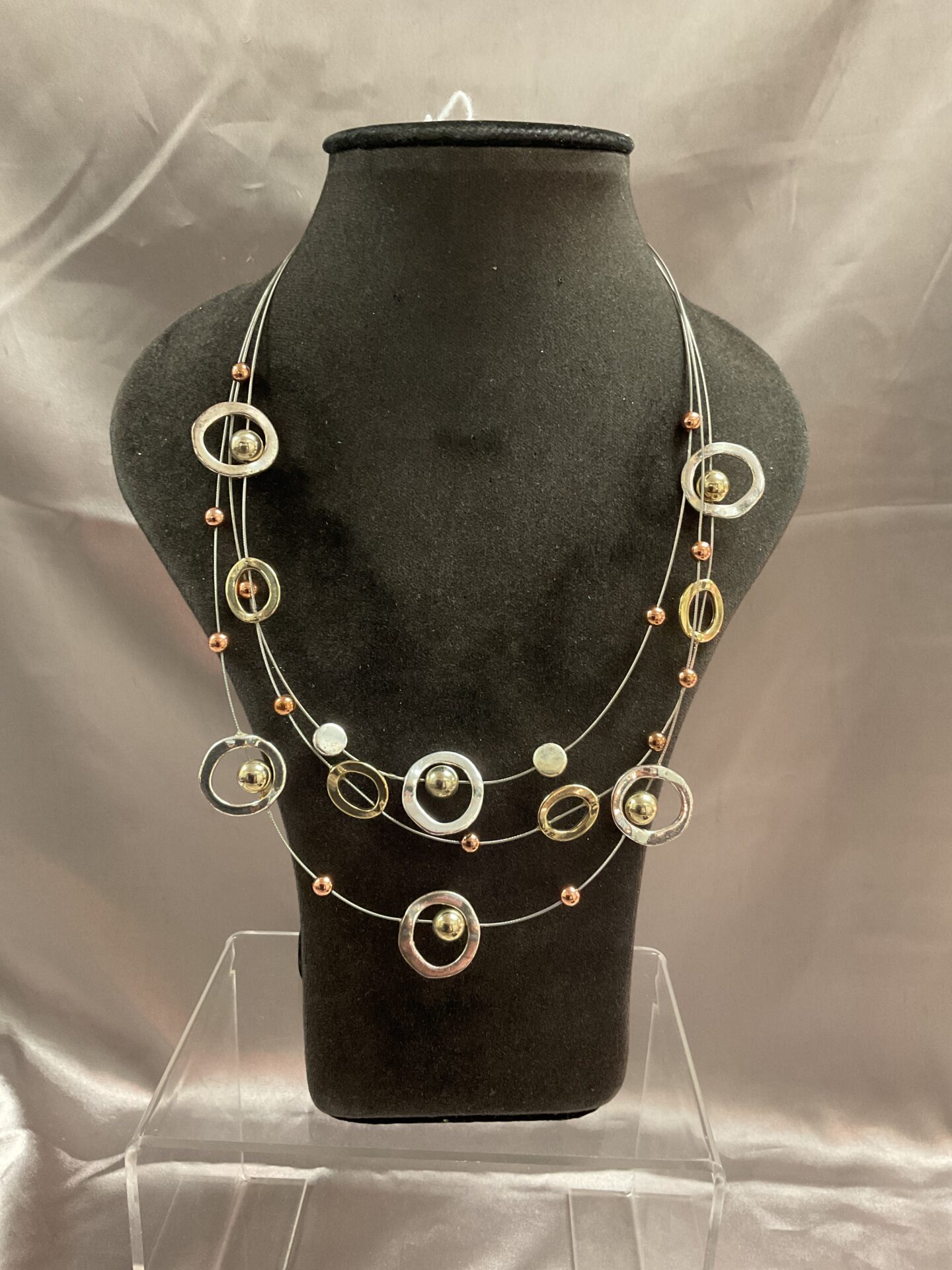 795 Vintage Ladies Multi Ring Necklace