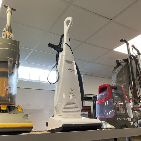Panasonic MC-UG342 vacuum cleaner in used condition.