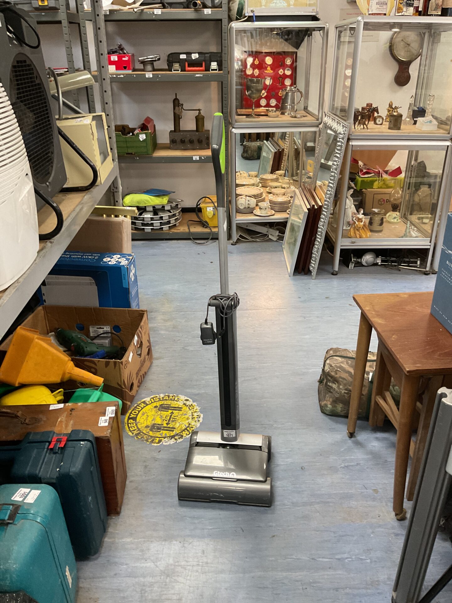 1071 Gtech 22v air ram vacuum cleaner