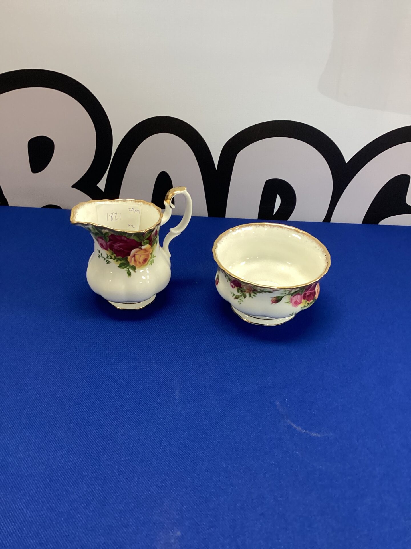 202 Royal Albert China Country Rose collection jug and sugar bowl