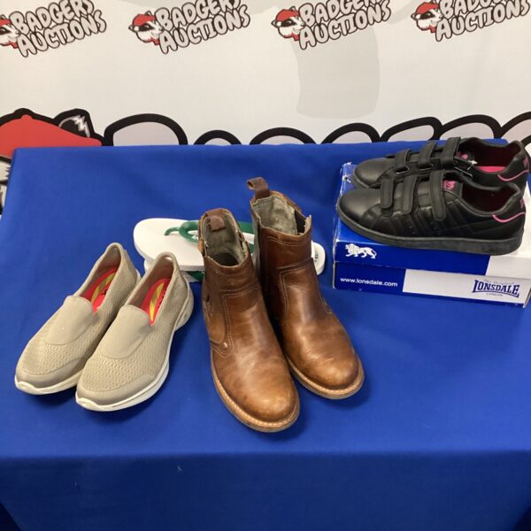 Mixed lot of Lonsdale trainers and other shoes for sale.