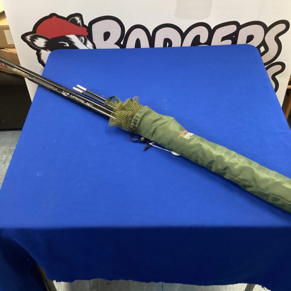 Used Tf Gear landing net for coarse fishing, showing mesh and frame.