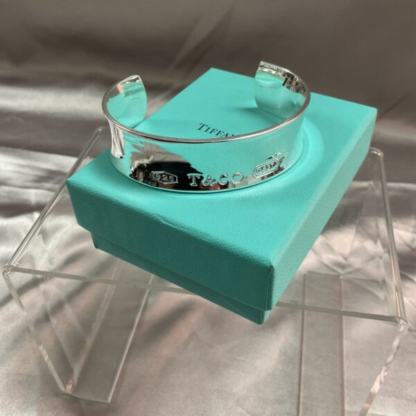 Sterling silver Tiffany 1837 cuff bangle with original box.