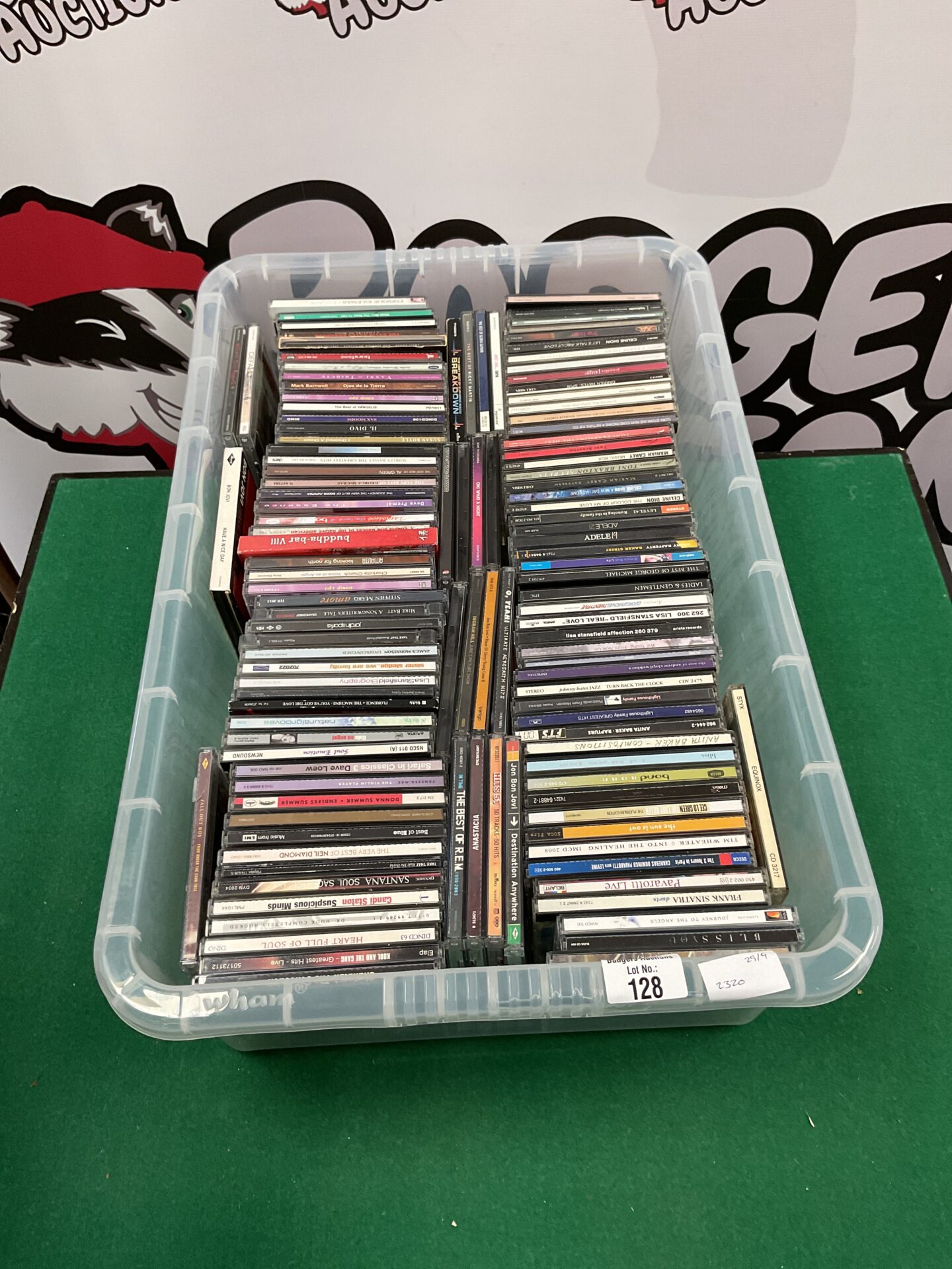128 Large collection of cds