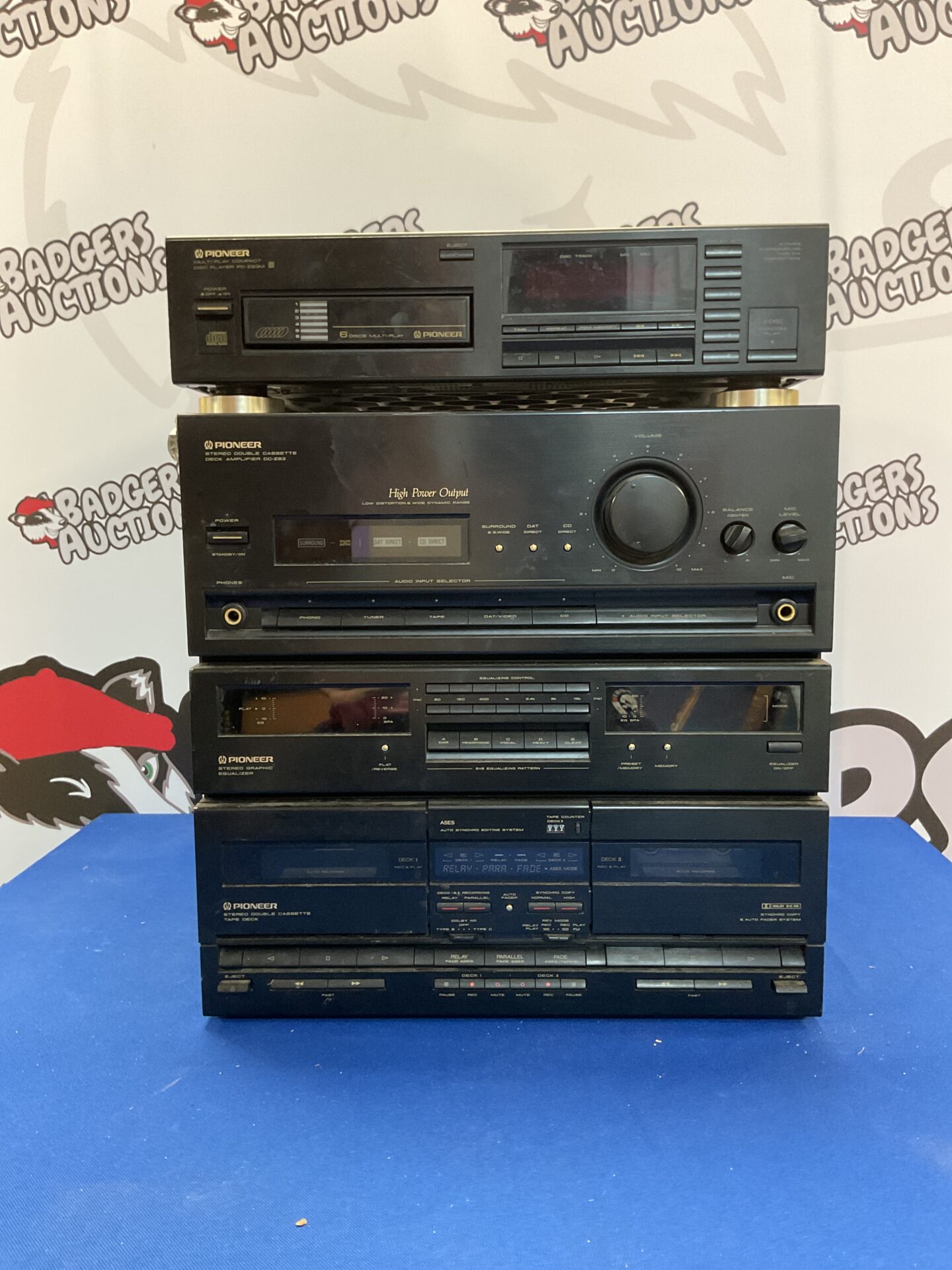 150 Technics components hifi stack with 6 cd changer, double tape cassette deck, graphic equaliser and amplifier