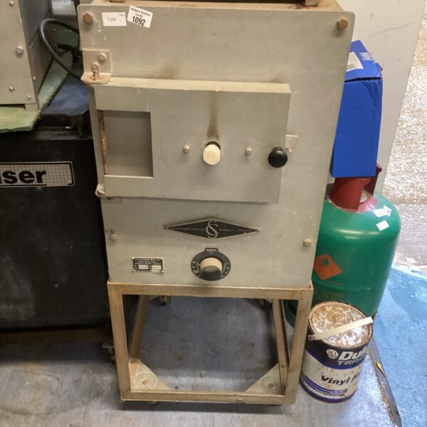 Vintage Catterson Smitn pottery kiln in used condition.