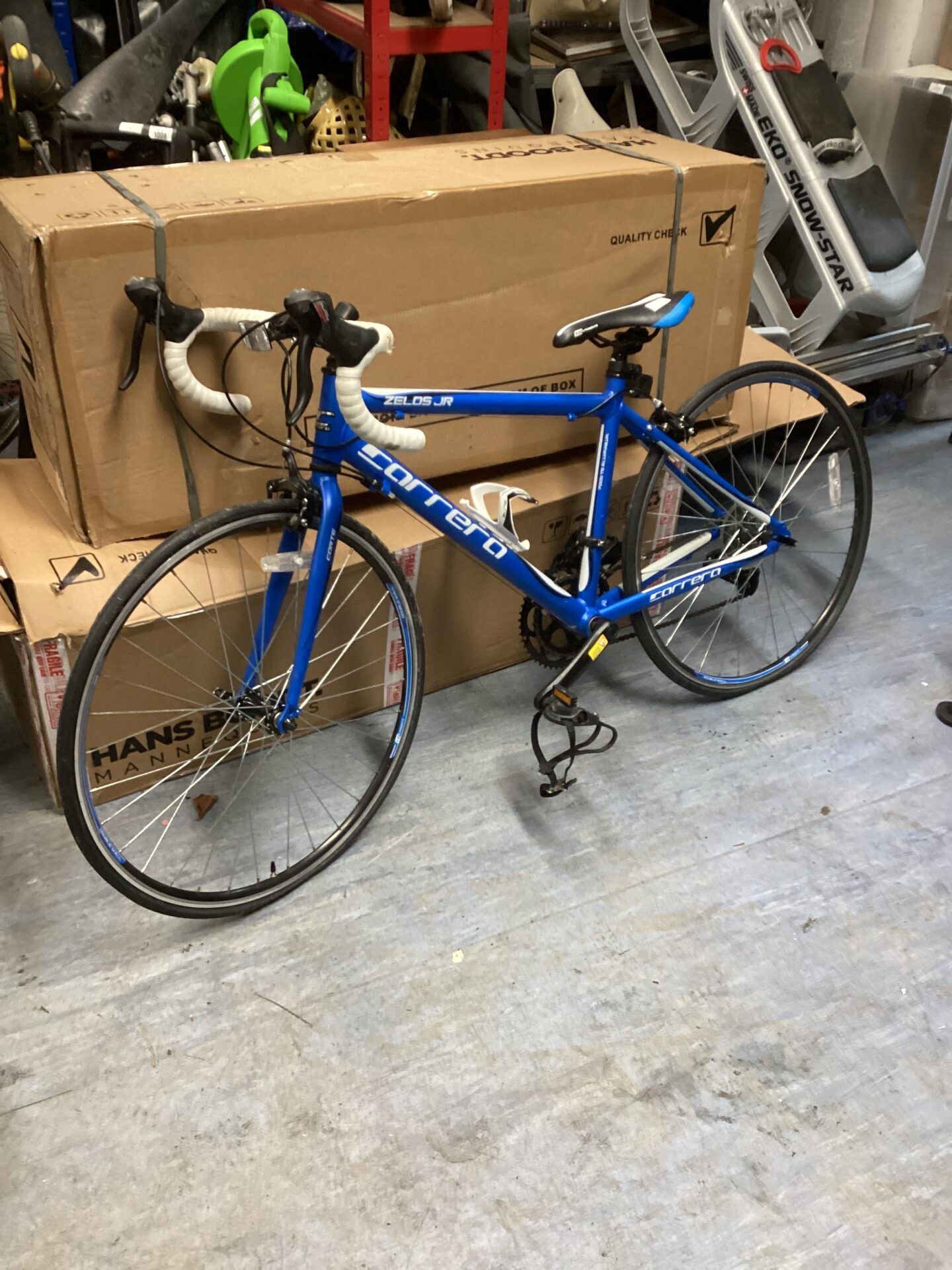 1122 Carrera Zelos JR Bike