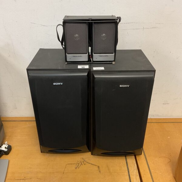 Vintage Sony SS-EX90 and Realistic Minimus-0.6 speakers lot.