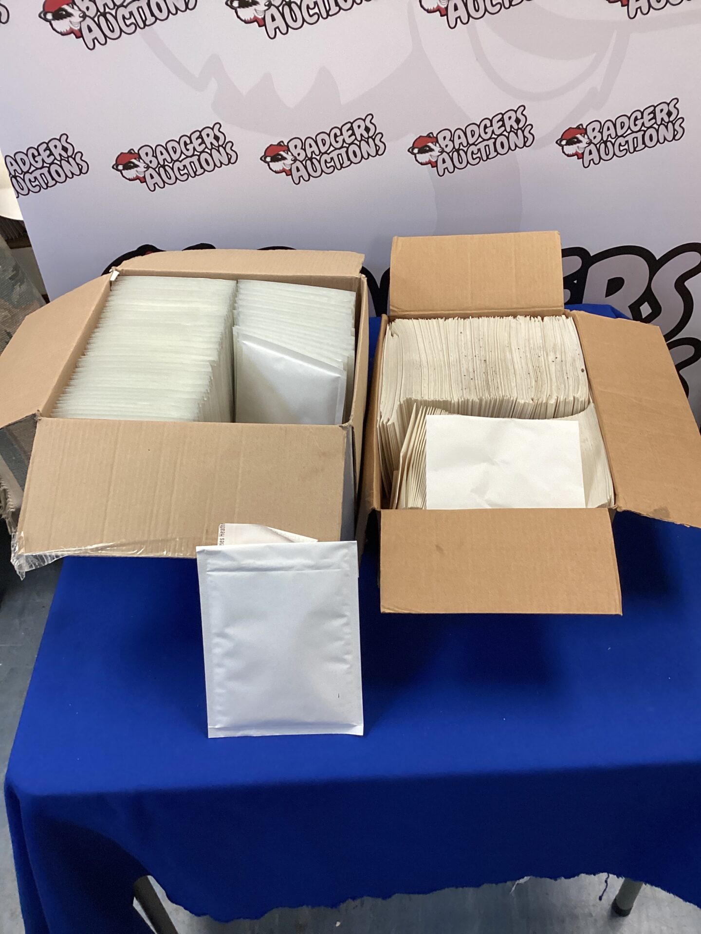 609 Two boxes of envelopes inc padded & windowless