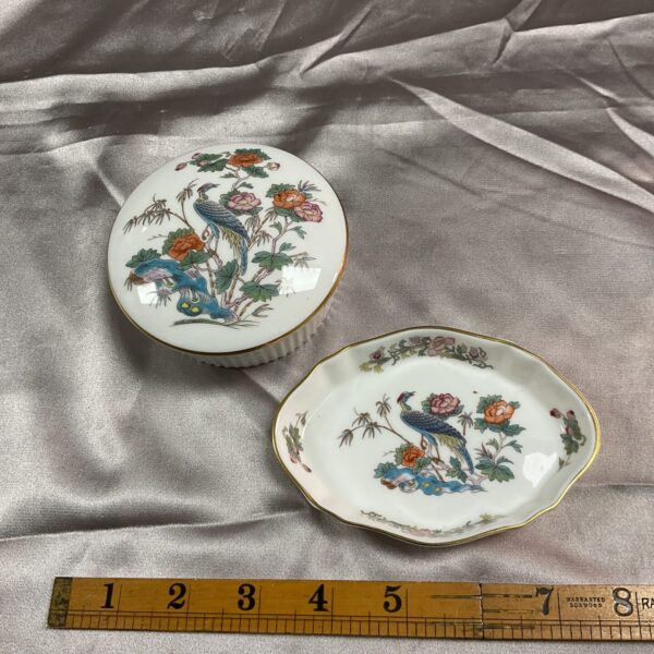 Vintage Wedgwood Kutani Crane lidded dish and trinket dish set.